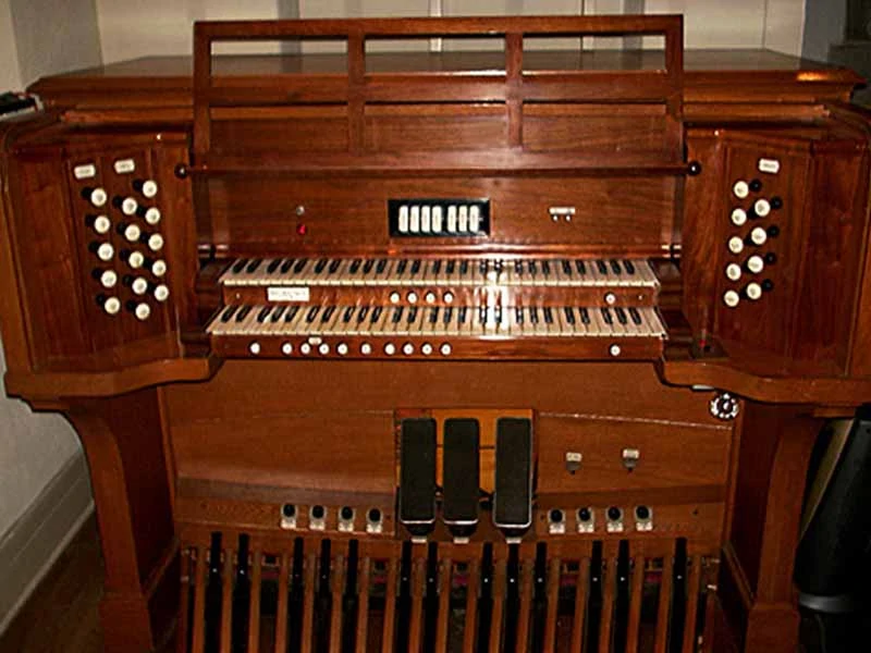 Music-_0000_ChapelOrgan Music-_0000_ChapelOrgan